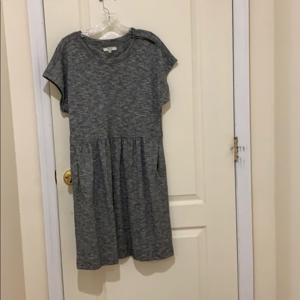 Madewell grey babydoll style dress